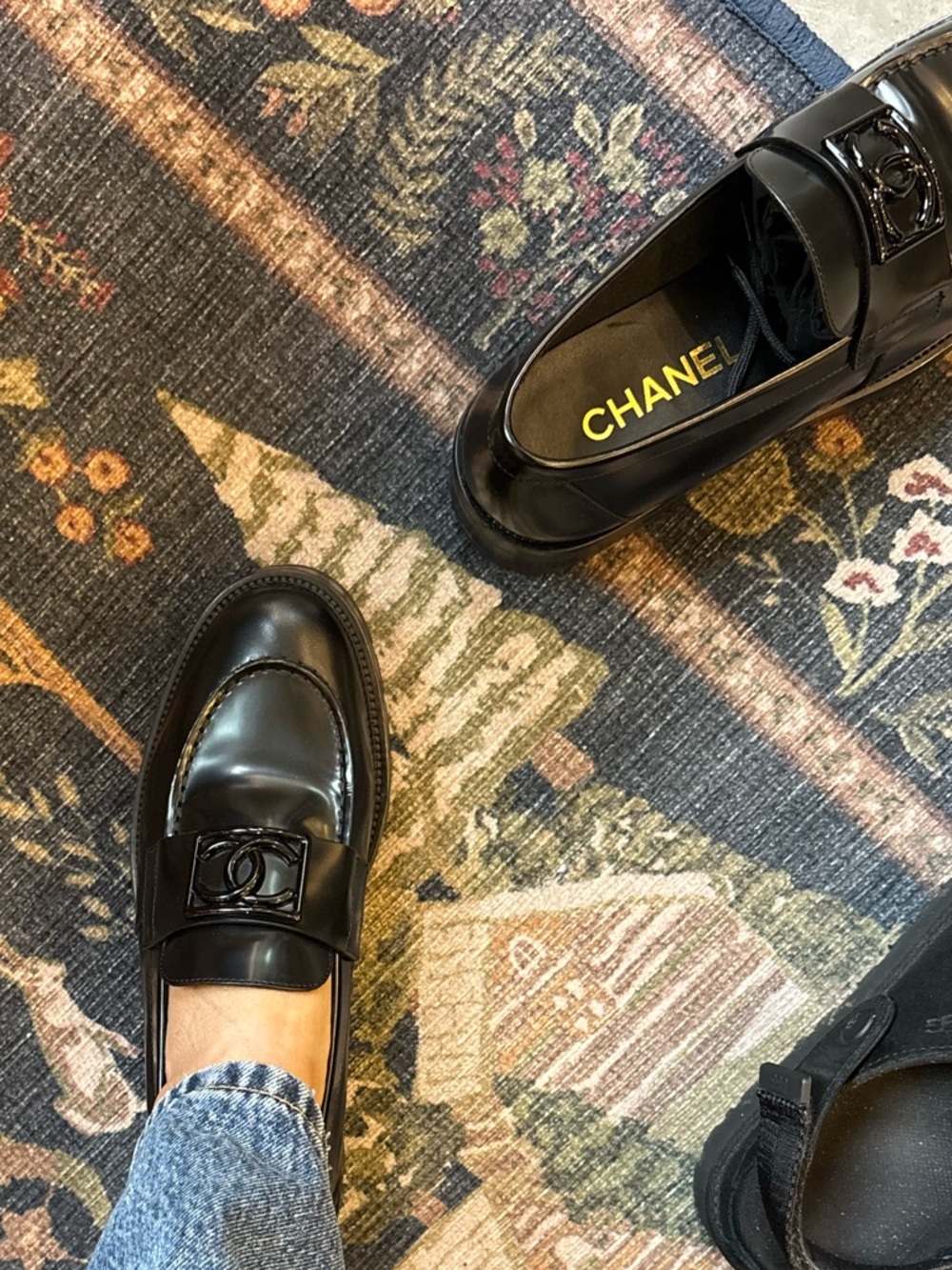 CHANEL Black Patent Leather CC-Logo Slip-On Loafers - Picture 2 of 6